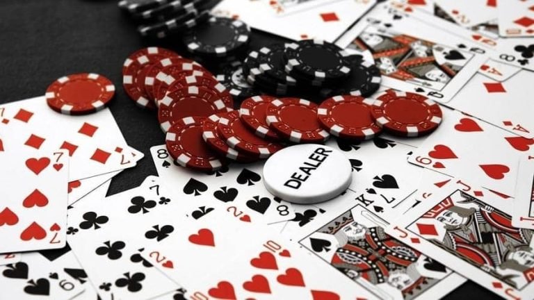 Ilustrasi permainan slot online warna-warni budaya777